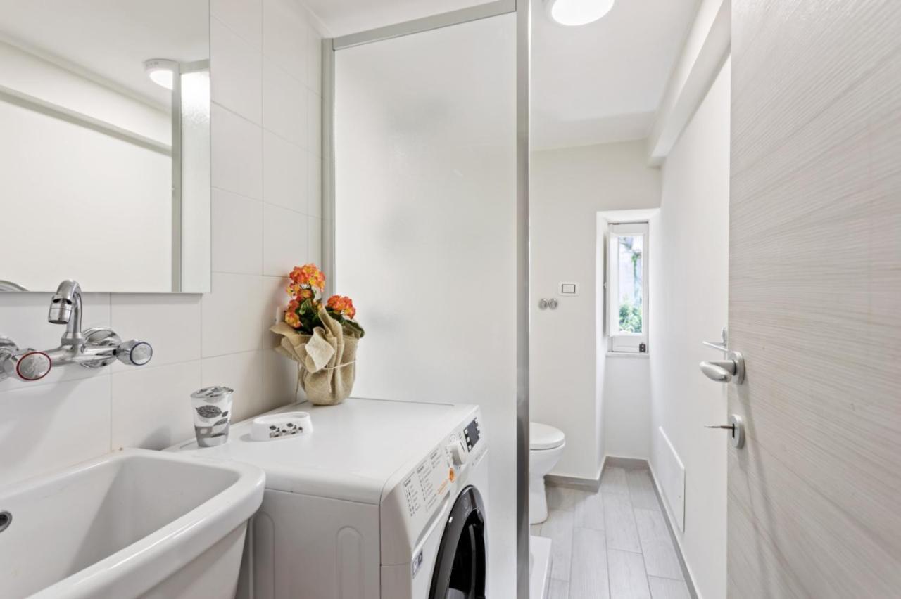 Bellini Cosy Flat